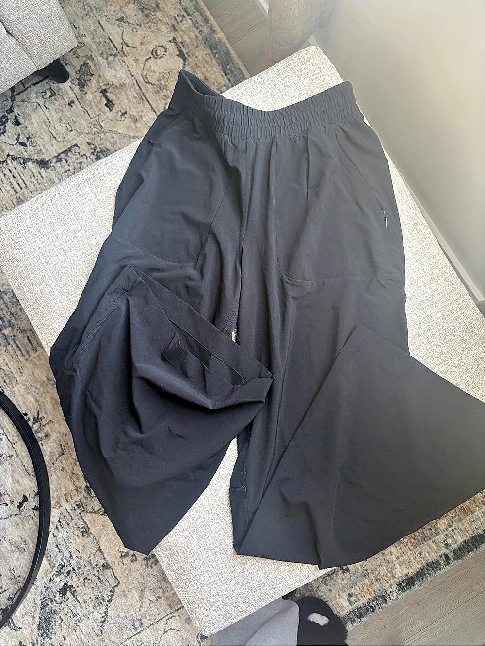 lululemon Softstreme Relaxed-Fit Mid-Rise Pant Wide Leg Pants Black Size Small